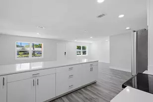 271 Gregory Dr, Mary Esther, FL 32569 - Photo 5
