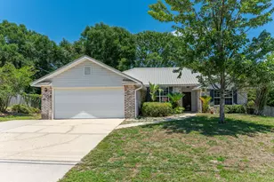204 Villacrest Dr, Crestview, FL 32536 - Photo 1