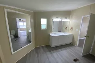 2221 Nina St, Navarre, FL 32566 - Photo 19