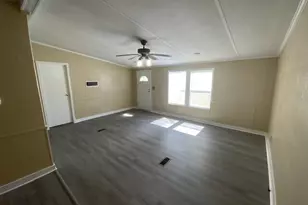 2221 Nina St, Navarre, FL 32566 - Photo 5
