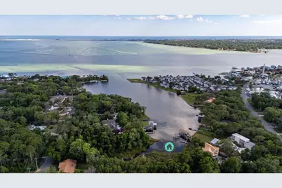 2 Petit Court, Shalimar, FL 32579 - Photo 9