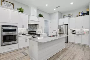 7703 Freesia Cir, Navarre, FL 32566 - Photo 5