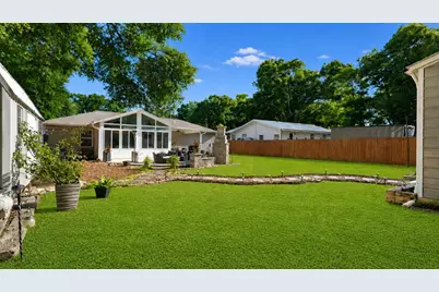 662 E Robinson Avenue, Crestview, FL 32539 - Photo 5