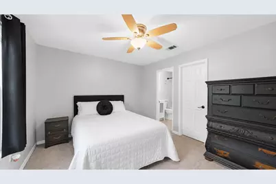 662 E Robinson Avenue, Crestview, FL 32539 - Photo 19