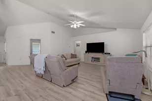 8120 Hartington Dr, Navarre, FL 32566 - Photo 9