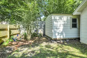 2319 Canal Dr, Niceville, FL 32578 - Photo 61
