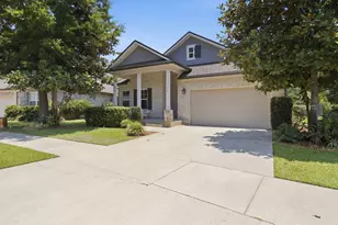 76 Oaktree Blvd, Freeport, FL 32439 - Photo 1