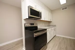 210 Pelham Rd, Fort Walton Beach, FL 32547 - Photo 7