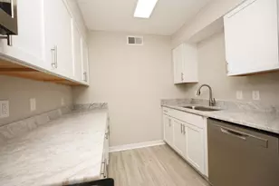 210 Pelham Rd, Fort Walton Beach, FL 32547 - Photo 9