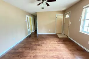 516 Forrest Ct, Crestview, FL 32539 - Photo 3