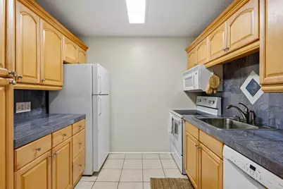 2100 W Beach Drive #APT B202, Panama City, FL 32401 - Photo 9
