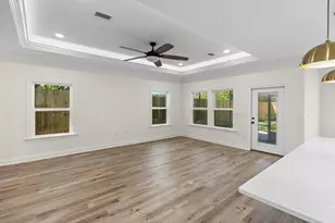 498 Robert Ave, Niceville, FL 32578 - Photo 11