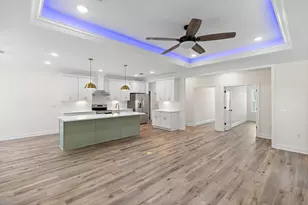498 Robert Ave, Niceville, FL 32578 - Photo 9