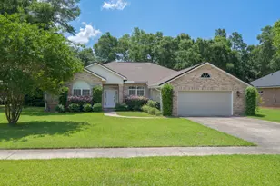 2023 Kildare Cir, Niceville, FL 32578 - Photo 1