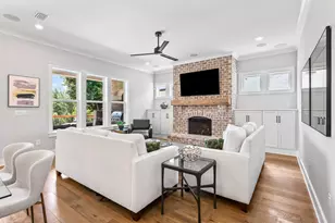1668 Ella Ln, Niceville, FL 32578 - Photo 5
