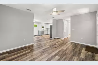 35 North Avenue, Freeport, FL 32439 - Photo 9