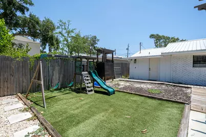 5412 Hilltop Avenue, Panama City Beach, FL 32408 - Photo 23