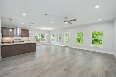4516 Hermosa Road, Crestview, FL 32539 - Photo 9