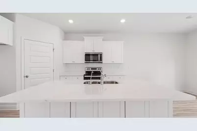 4620 Commander Road, Crestview, FL 32539 - Photo 9
