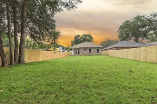 1496 Pine St, Niceville, FL 32578 - Photo 3