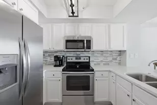 663 Nautilus Ct, Fort Walton Beach, FL 32548 - Photo 15