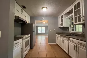 3315 W Lloyd St, Pensacola, FL 32505 - Photo 9