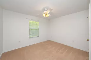 9750 Parker Lake Cir, Navarre, FL 32566 - Photo 27