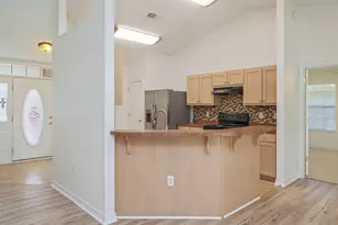 9750 Parker Lake Cir, Navarre, FL 32566 - Photo 11
