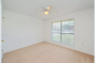 9750 Parker Lake Circle, Navarre, FL 32566 - Photo 25