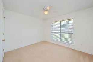 9750 Parker Lake Cir, Navarre, FL 32566 - Photo 25