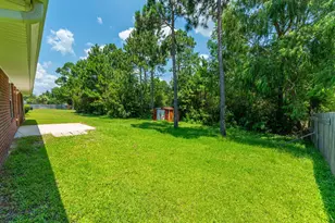 9750 Parker Lake Cir, Navarre, FL 32566 - Photo 35