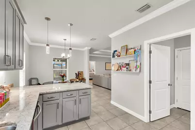 467 Sara Avenue, Mary Esther, FL 32569 - Photo 11