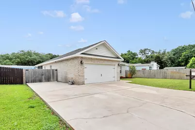 467 Sara Avenue, Mary Esther, FL 32569 - Photo 3