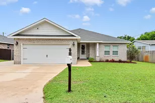 467 Sara Ave, Mary Esther, FL 32569 - Photo 1