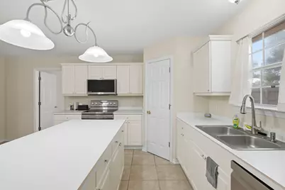 8131 Country Bay Boulevard, Navarre, FL 32566 - Photo 15