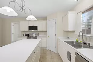 8131 Country Bay Blvd, Navarre, FL 32566 - Photo 15