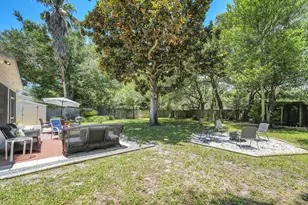 313 NE Gardner Dr, Fort Walton Beach, FL 32548 - Photo 47
