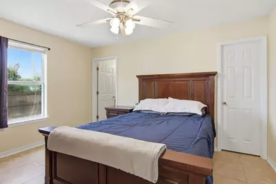 7660 Chablis Circle, Navarre, FL 32566 - Photo 17