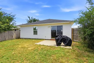 7660 Chablis Circle, Navarre, FL 32566 - Photo 31
