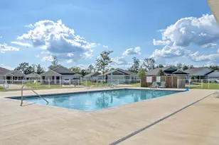 535 Riverwalk Cir, Freeport, FL 32439 - Photo 5