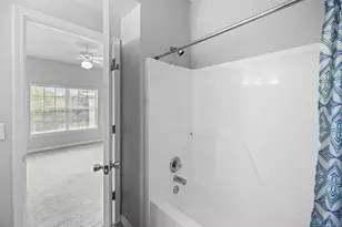 1501 N Partin Dr, Niceville, FL 32578 - Photo 41