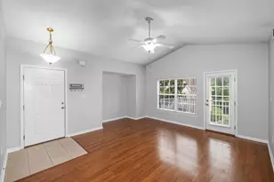 1501 N Partin Dr, Niceville, FL 32578 - Photo 5