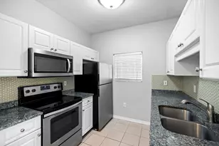 1501 N Partin Dr, Niceville, FL 32578 - Photo 15