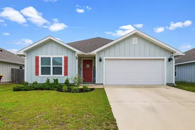 417 Scarborough Street, Crestview, FL 32539 - Photo 1