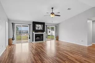 207 Secretariat Dr, Crestview, FL 32539 - Photo 11