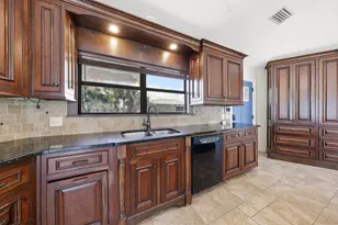 757 Seahorse Ave, Fort Walton Beach, FL 32548 - Photo 9
