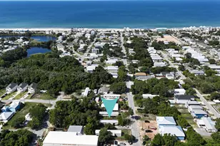 322 14th St, Panama City Beach, FL 32413 - Photo 1