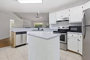 5135 Whitehurst Ln, Crestview, FL 32536 - Photo 11
