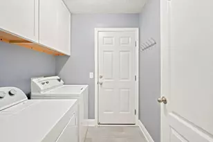 2386 Sherwood Dr, Navarre, FL 32566 - Photo 23