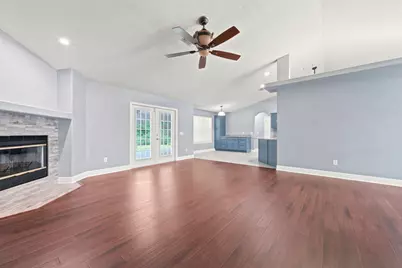 2386 Sherwood Drive, Navarre, FL 32566 - Photo 11